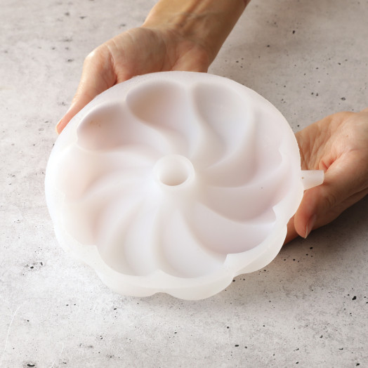 Moule Tender Petals top cake en silicone réalise à la main