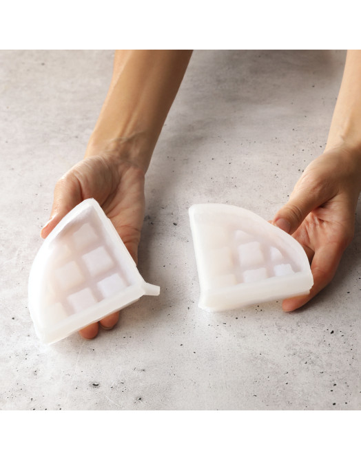 Waffle Mini cake en silicone réalise à la main (2 pcs)
